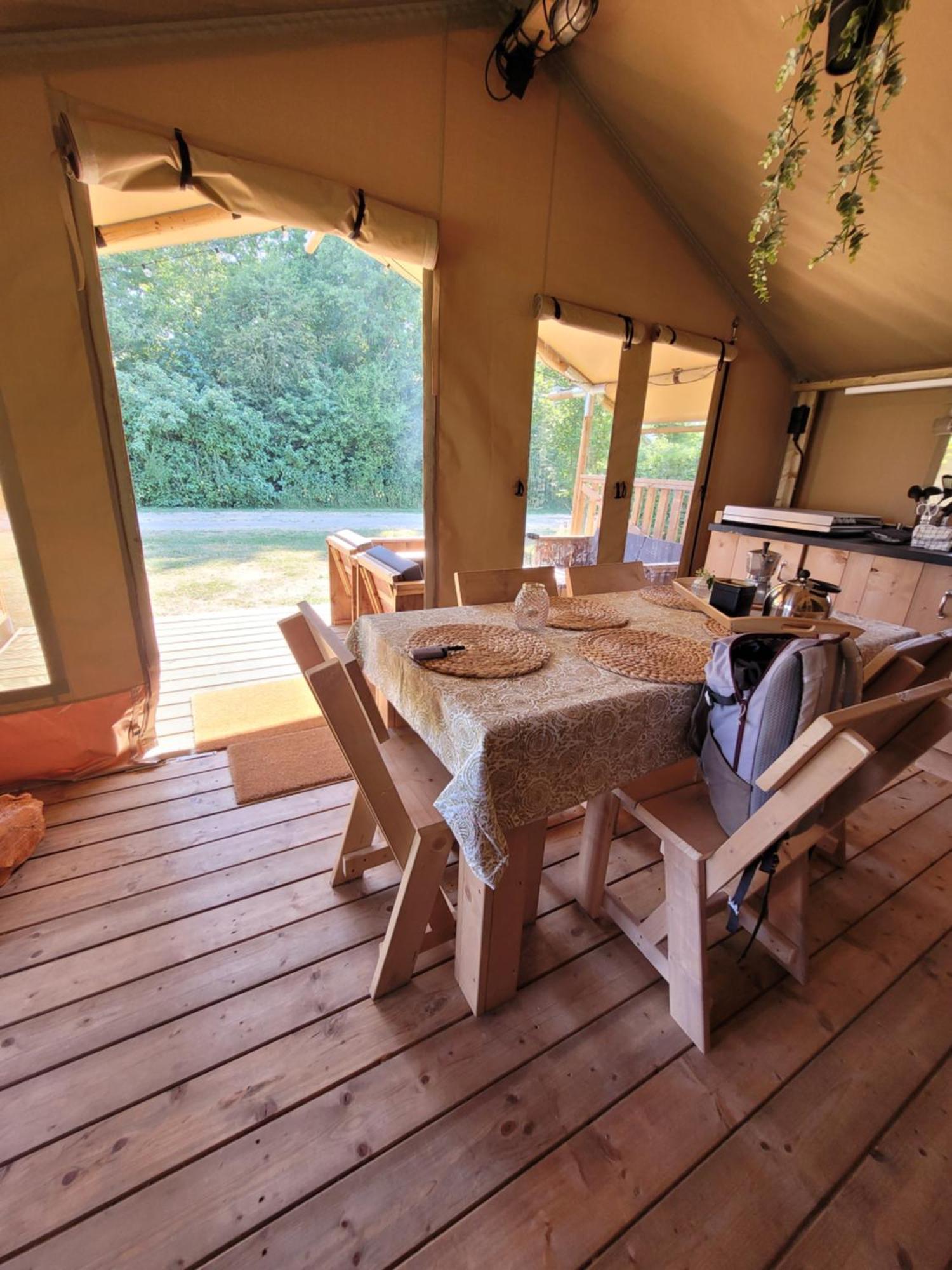 Buitenplaats De Oorsprong Luxe tent Brouwershaven